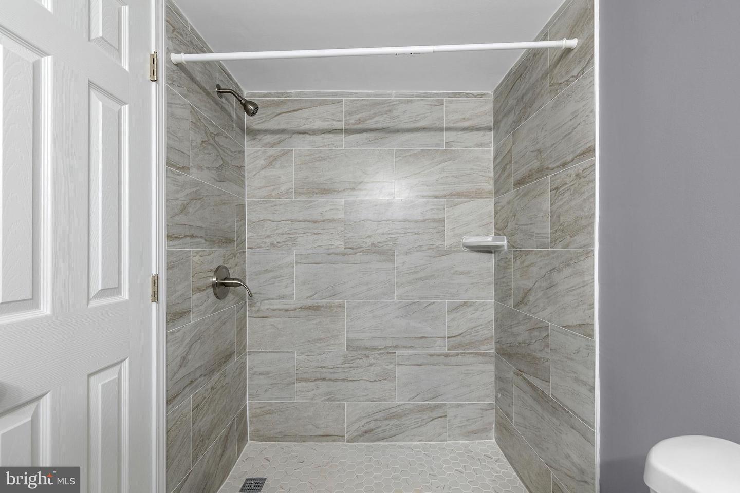 509 N ARMISTEAD ST #302, ALEXANDRIA, Virginia 22312, 2 Bedrooms Bedrooms, ,1 BathroomBathrooms,Residential,For sale,509 N ARMISTEAD ST #302,VAAX2042874 MLS # VAAX2042874