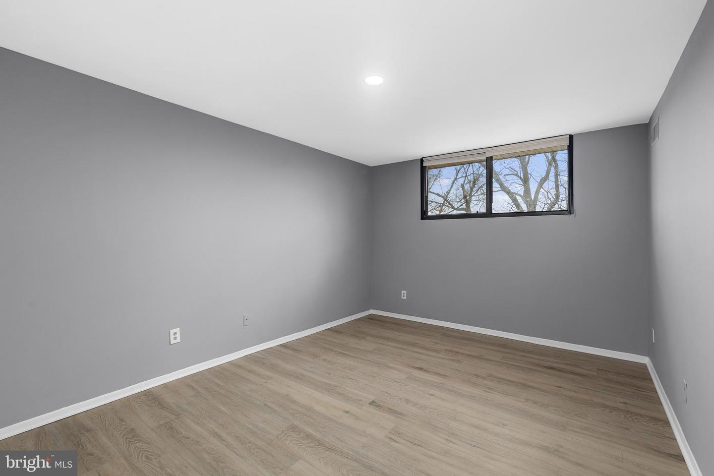 509 N ARMISTEAD ST #302, ALEXANDRIA, Virginia 22312, 2 Bedrooms Bedrooms, ,1 BathroomBathrooms,Residential,For sale,509 N ARMISTEAD ST #302,VAAX2042874 MLS # VAAX2042874