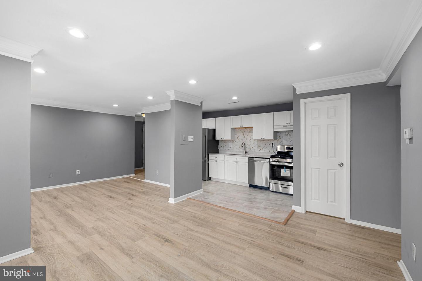 509 N ARMISTEAD ST #302, ALEXANDRIA, Virginia 22312, 2 Bedrooms Bedrooms, ,1 BathroomBathrooms,Residential,For sale,509 N ARMISTEAD ST #302,VAAX2042874 MLS # VAAX2042874