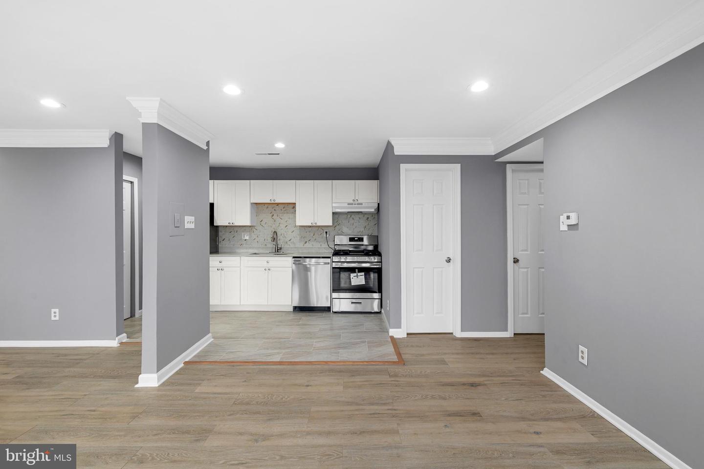 509 N ARMISTEAD ST #302, ALEXANDRIA, Virginia 22312, 2 Bedrooms Bedrooms, ,1 BathroomBathrooms,Residential,For sale,509 N ARMISTEAD ST #302,VAAX2042874 MLS # VAAX2042874