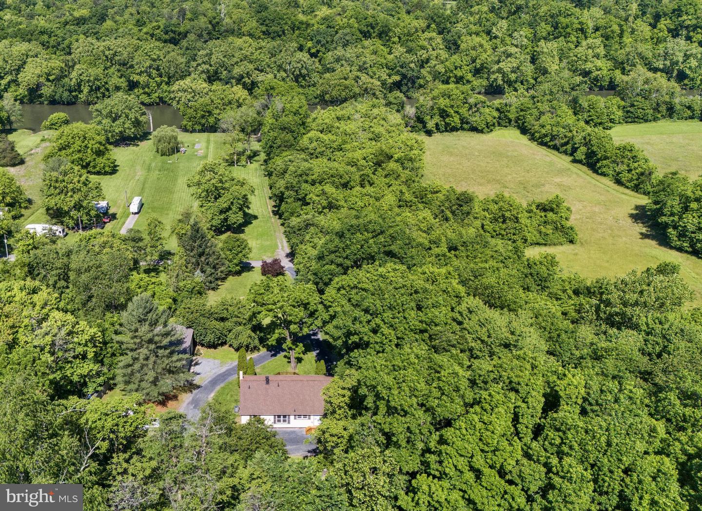 804 FARMS RIVER RD, FRONT ROYAL, Virginia 22630, 3 Bedrooms Bedrooms, ,2 BathroomsBathrooms,Residential,For sale,804 FARMS RIVER RD,VAWR2010836 MLS # VAWR2010836