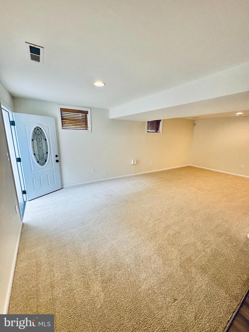 12253 TULANE FALLS DR, BRISTOW, Virginia 20136, 6 Bedrooms Bedrooms, ,3 BathroomsBathrooms,Residential,For sale,12253 TULANE FALLS DR,VAPW2091652 MLS # VAPW2091652