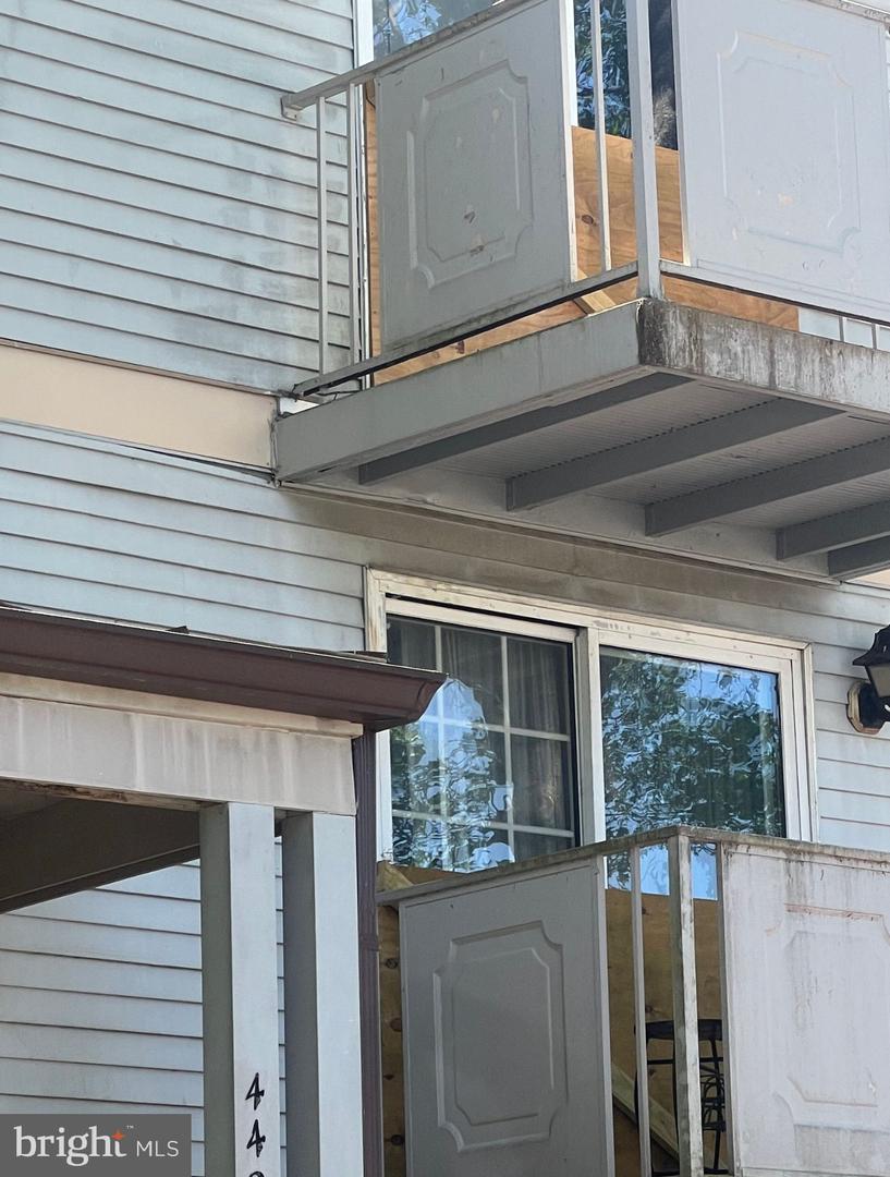 4410-A GROOMBRIDGE WAY #A, ALEXANDRIA, Virginia 22309, 2 Bedrooms Bedrooms, ,2 BathroomsBathrooms,Residential,For sale,4410-A GROOMBRIDGE WAY #A,VAFX2235838 MLS # VAFX2235838