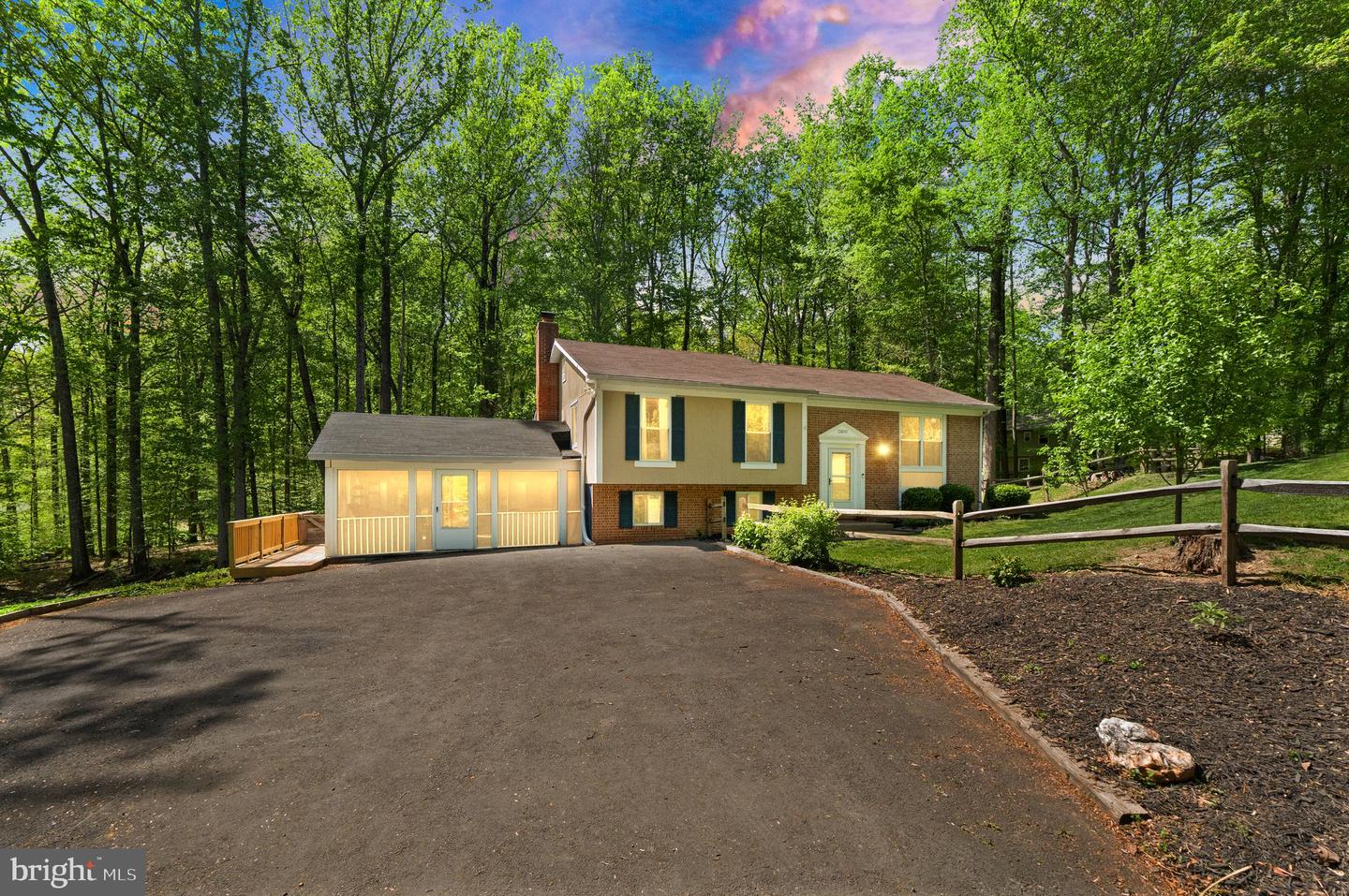 13600 SMITHWOOD CT, NOKESVILLE, Virginia 20181, 4 Bedrooms Bedrooms, ,3 BathroomsBathrooms,Residential,For sale,13600 SMITHWOOD CT,VAPW2092716 MLS # VAPW2092716