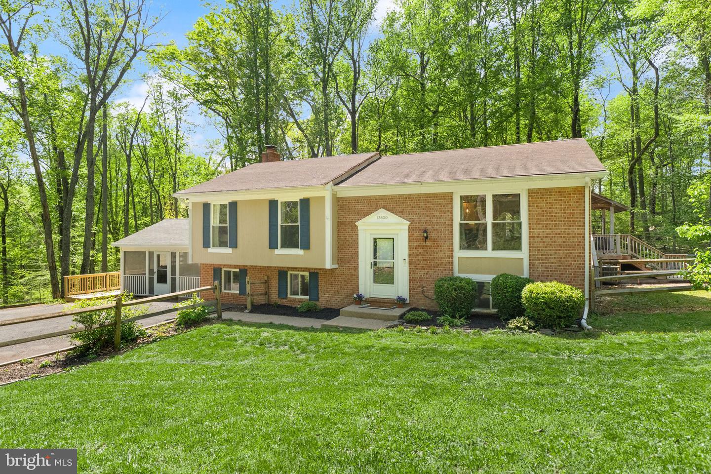 13600 SMITHWOOD CT, NOKESVILLE, Virginia 20181, 4 Bedrooms Bedrooms, ,3 BathroomsBathrooms,Residential,For sale,13600 SMITHWOOD CT,VAPW2092716 MLS # VAPW2092716