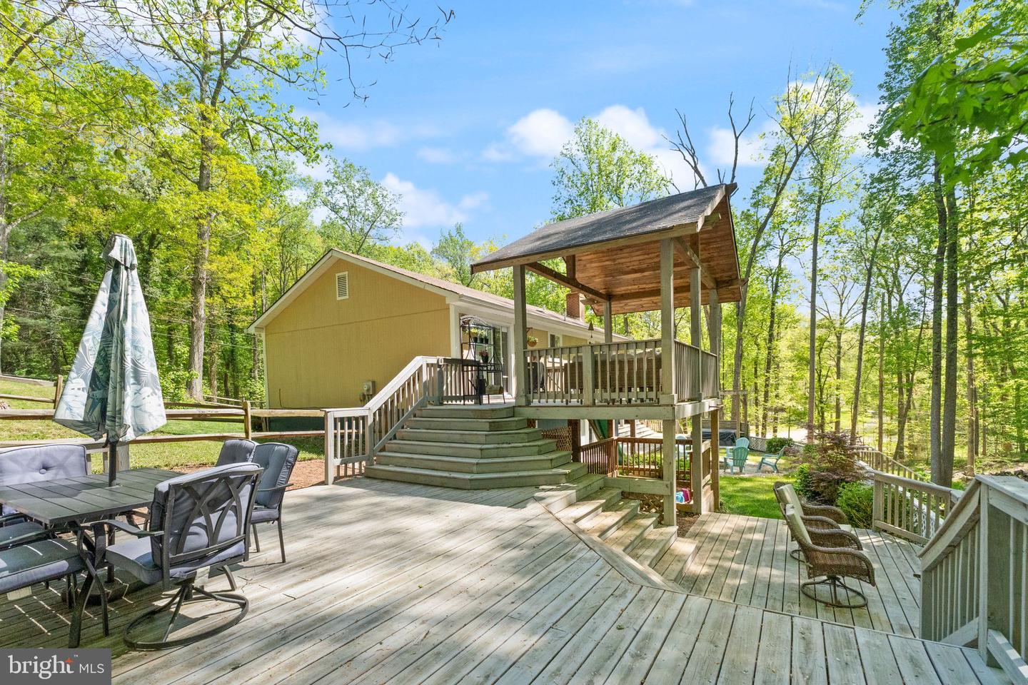 13600 SMITHWOOD CT, NOKESVILLE, Virginia 20181, 4 Bedrooms Bedrooms, ,3 BathroomsBathrooms,Residential,For sale,13600 SMITHWOOD CT,VAPW2092716 MLS # VAPW2092716