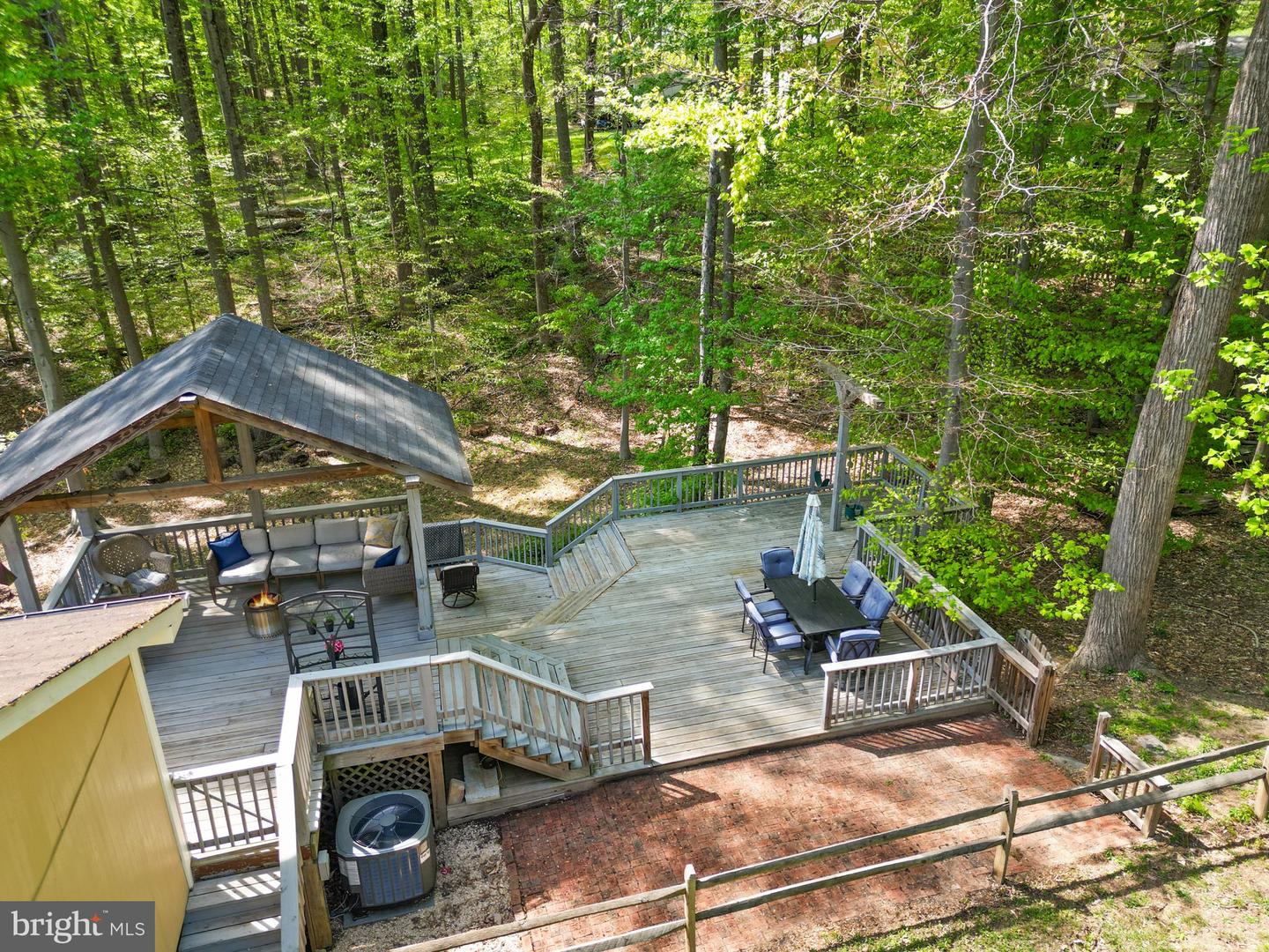 13600 SMITHWOOD CT, NOKESVILLE, Virginia 20181, 4 Bedrooms Bedrooms, ,3 BathroomsBathrooms,Residential,For sale,13600 SMITHWOOD CT,VAPW2092716 MLS # VAPW2092716