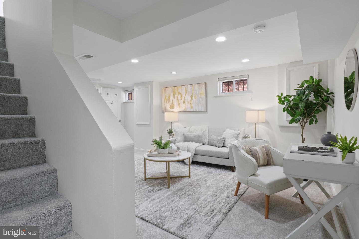 77 UNDERWOOD ST NW, WASHINGTON, District Of Columbia 20012, 4 Bedrooms Bedrooms, 4 Rooms Rooms,4 BathroomsBathrooms,Residential,For sale,77 UNDERWOOD ST NW,DCDC2197146 MLS # DCDC2197146