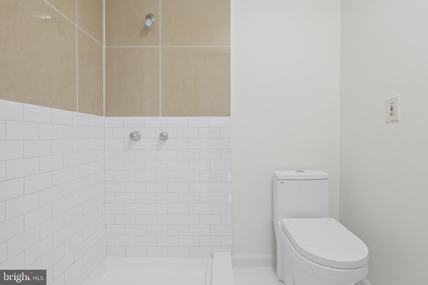 77 UNDERWOOD ST NW, WASHINGTON, District Of Columbia 20012, 4 Bedrooms Bedrooms, 4 Rooms Rooms,4 BathroomsBathrooms,Residential,For sale,77 UNDERWOOD ST NW,DCDC2197146 MLS # DCDC2197146