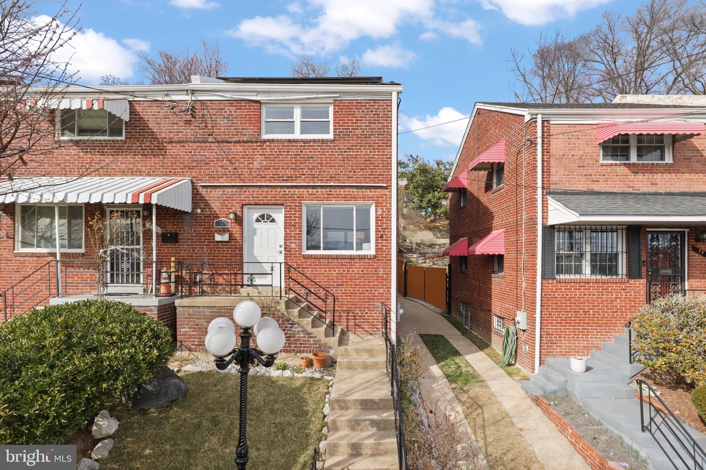 77 UNDERWOOD ST NW, WASHINGTON, District Of Columbia 20012, 4 Bedrooms Bedrooms, 4 Rooms Rooms,4 BathroomsBathrooms,Residential,For sale,77 UNDERWOOD ST NW,DCDC2197146 MLS # DCDC2197146
