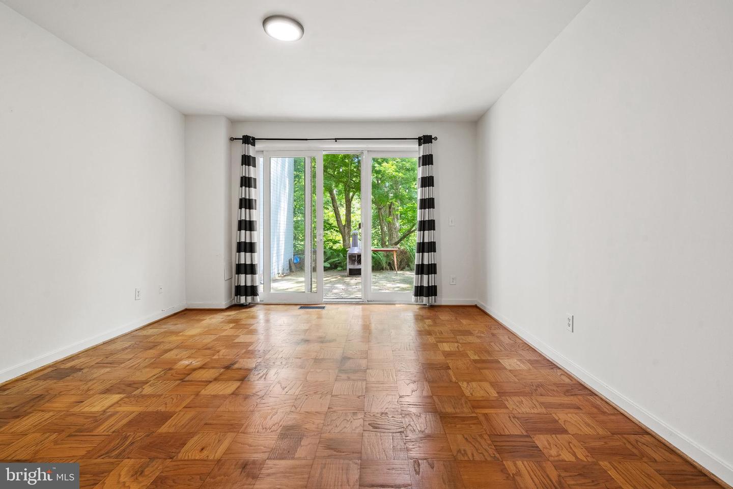 11493 WATERVIEW CLUSTER, RESTON, Virginia 20190, 3 Bedrooms Bedrooms, ,2 BathroomsBathrooms,Residential,For sale,11493 WATERVIEW CLUSTER,VAFX2237808 MLS # VAFX2237808