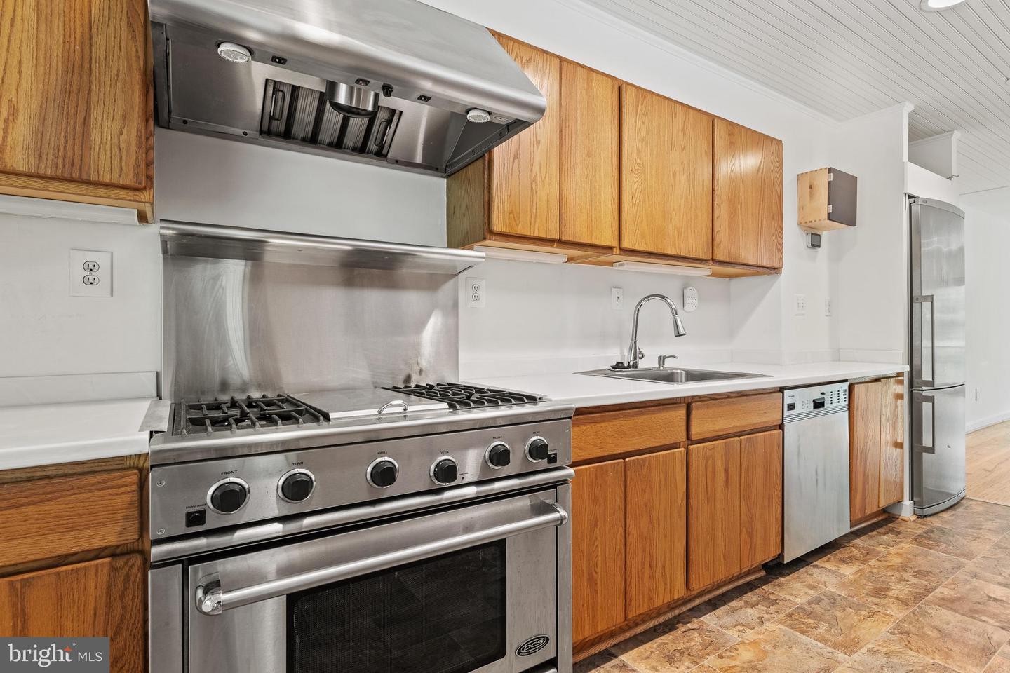 11493 WATERVIEW CLUSTER, RESTON, Virginia 20190, 3 Bedrooms Bedrooms, ,2 BathroomsBathrooms,Residential,For sale,11493 WATERVIEW CLUSTER,VAFX2237808 MLS # VAFX2237808