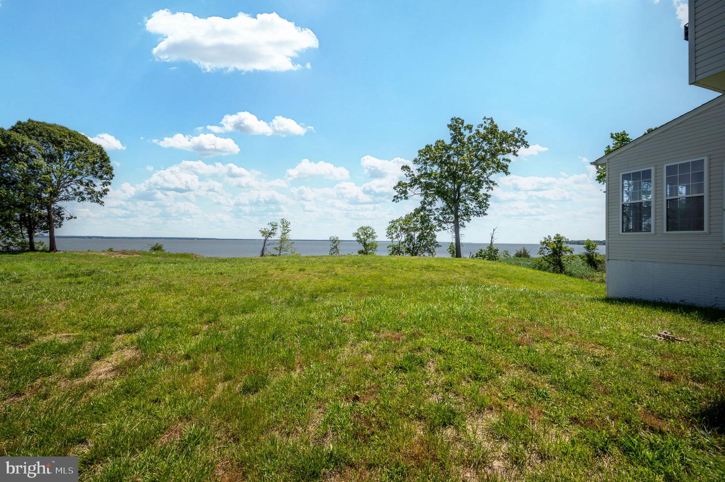 9129 PEBBLE BEACH LN, KING GEORGE, Virginia 22485, 6 Bedrooms Bedrooms, ,3 BathroomsBathrooms,Residential,For sale,9129 PEBBLE BEACH LN,VAKG2006376 MLS # VAKG2006376
