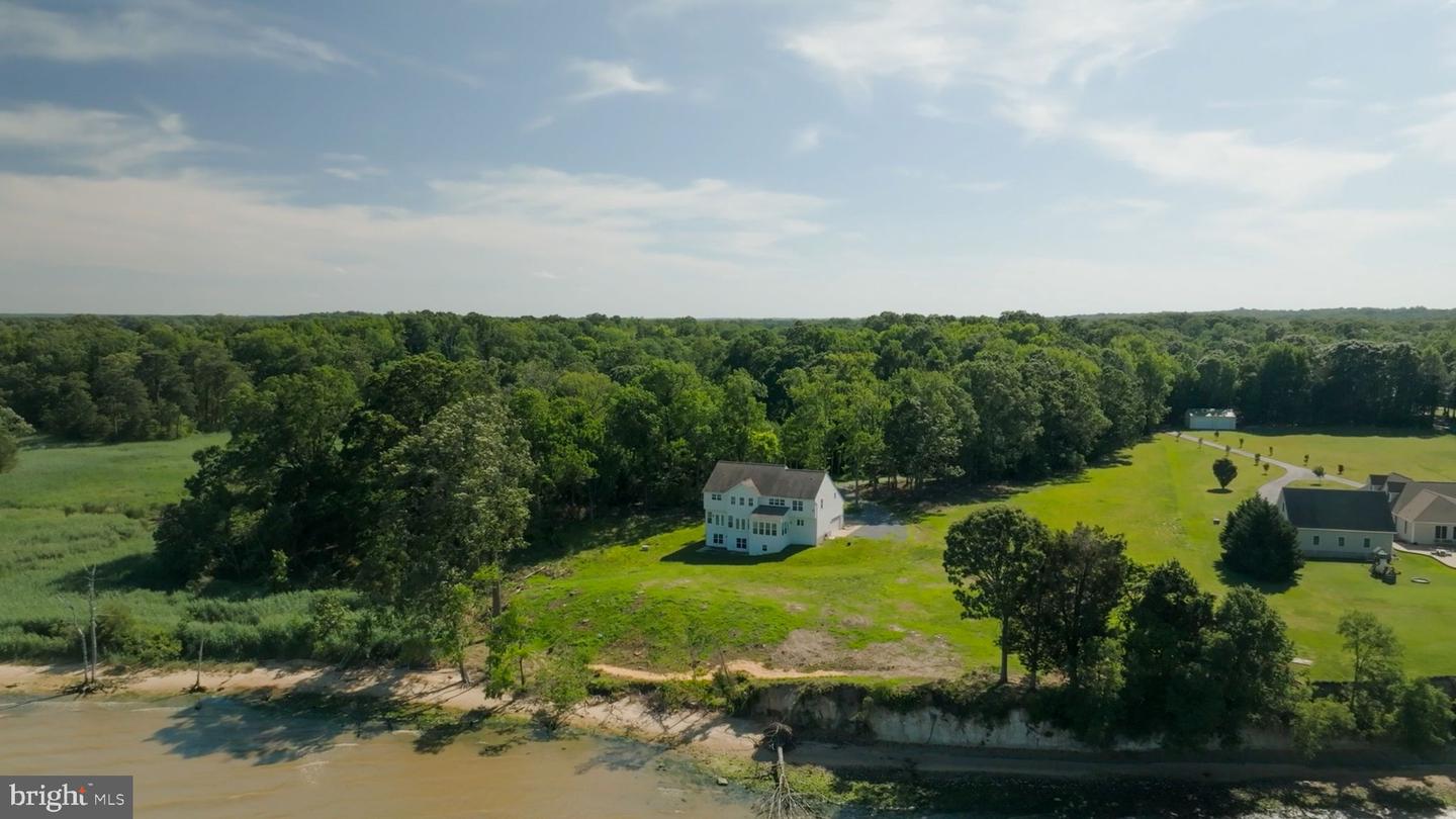9129 PEBBLE BEACH LN, KING GEORGE, Virginia 22485, 6 Bedrooms Bedrooms, ,3 BathroomsBathrooms,Residential,For sale,9129 PEBBLE BEACH LN,VAKG2006376 MLS # VAKG2006376