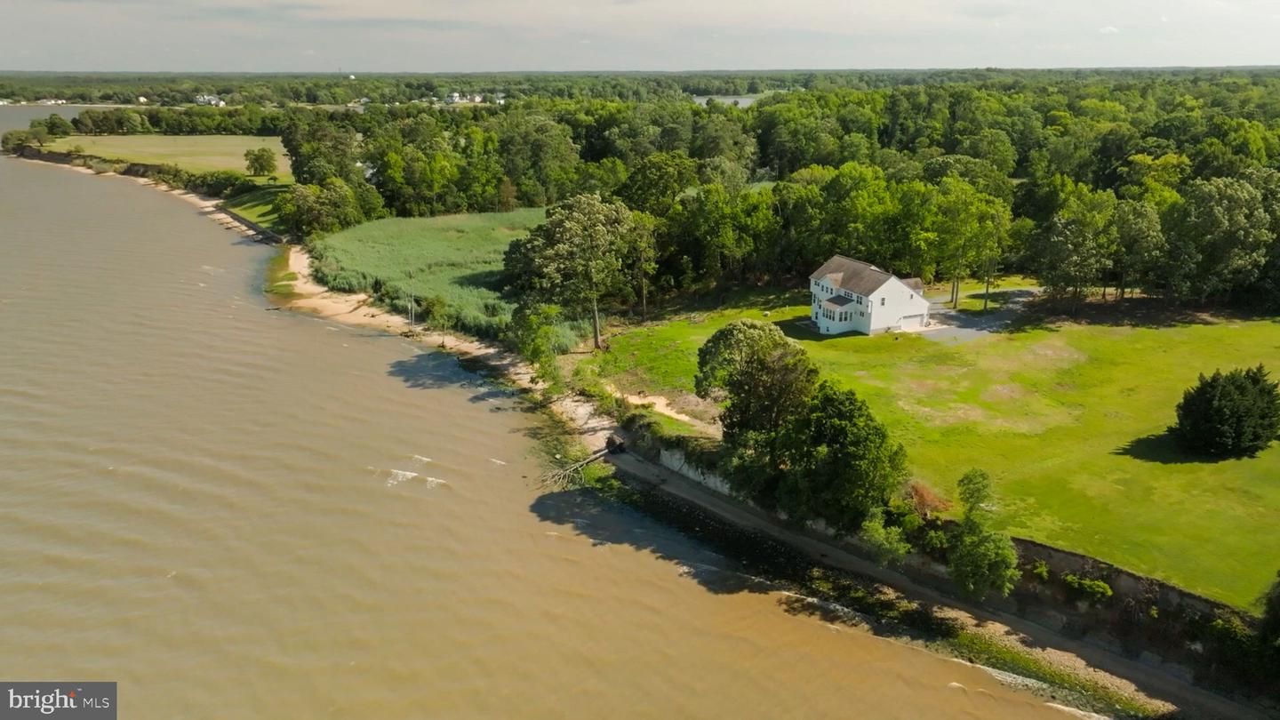 9129 PEBBLE BEACH LN, KING GEORGE, Virginia 22485, 6 Bedrooms Bedrooms, ,3 BathroomsBathrooms,Residential,For sale,9129 PEBBLE BEACH LN,VAKG2006376 MLS # VAKG2006376