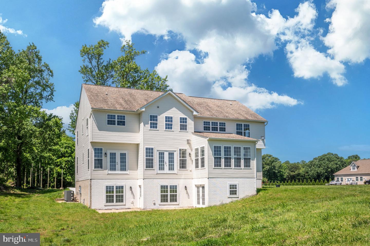 9129 PEBBLE BEACH LN, KING GEORGE, Virginia 22485, 6 Bedrooms Bedrooms, ,3 BathroomsBathrooms,Residential,For sale,9129 PEBBLE BEACH LN,VAKG2006376 MLS # VAKG2006376