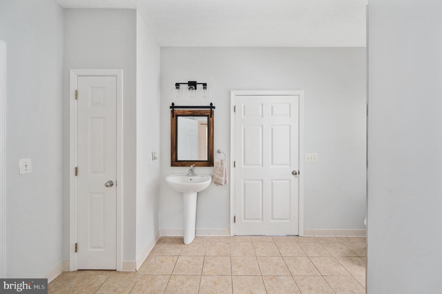 9129 PEBBLE BEACH LN, KING GEORGE, Virginia 22485, 6 Bedrooms Bedrooms, ,3 BathroomsBathrooms,Residential,For sale,9129 PEBBLE BEACH LN,VAKG2006376 MLS # VAKG2006376