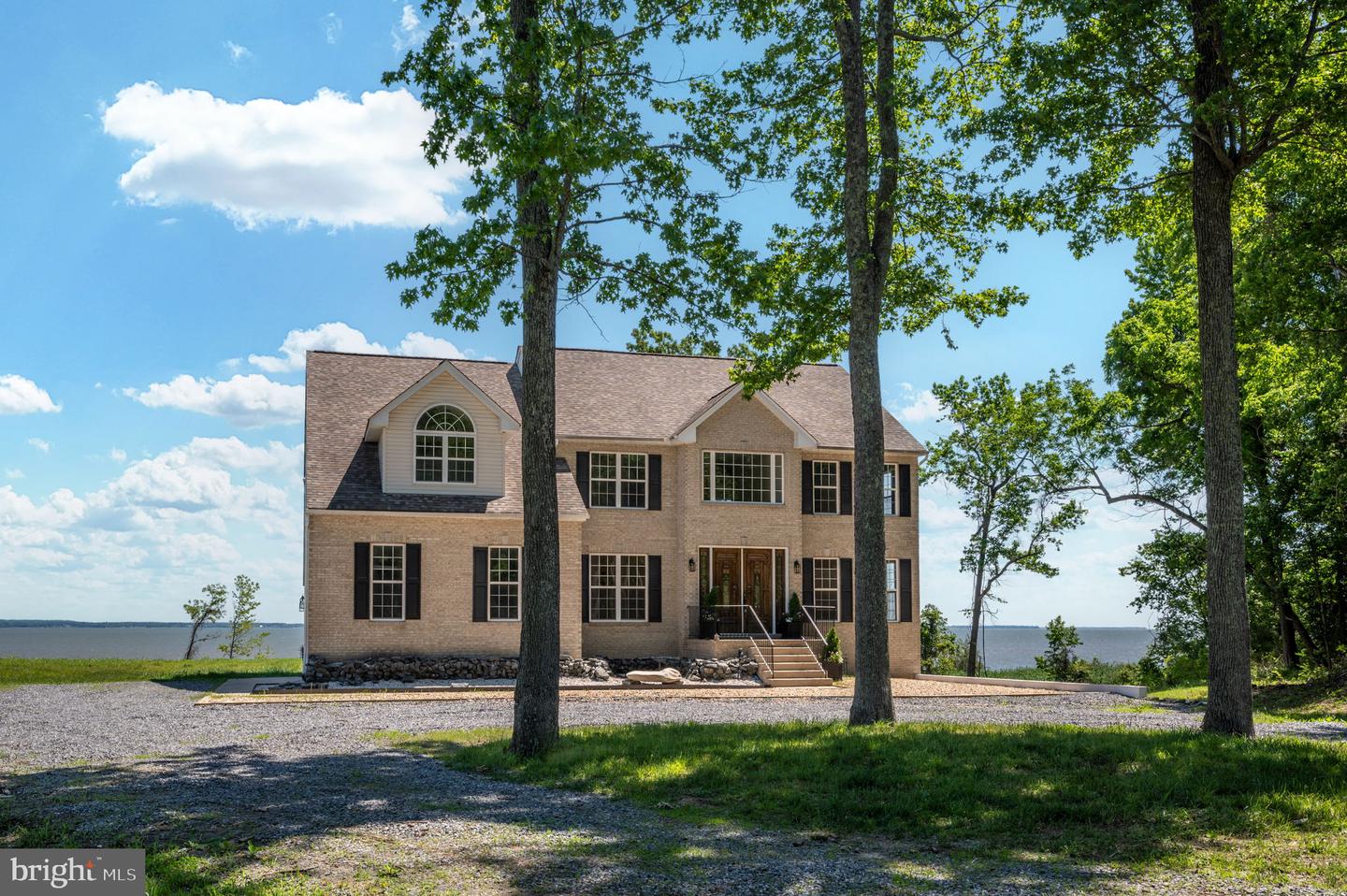 9129 PEBBLE BEACH LN, KING GEORGE, Virginia 22485, 6 Bedrooms Bedrooms, ,3 BathroomsBathrooms,Residential,For sale,9129 PEBBLE BEACH LN,VAKG2006376 MLS # VAKG2006376
