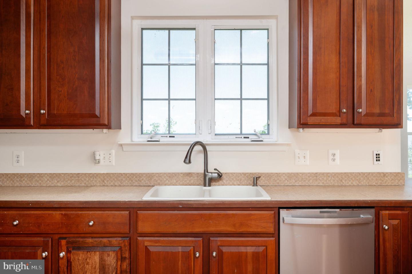9129 PEBBLE BEACH LN, KING GEORGE, Virginia 22485, 6 Bedrooms Bedrooms, ,3 BathroomsBathrooms,Residential,For sale,9129 PEBBLE BEACH LN,VAKG2006376 MLS # VAKG2006376