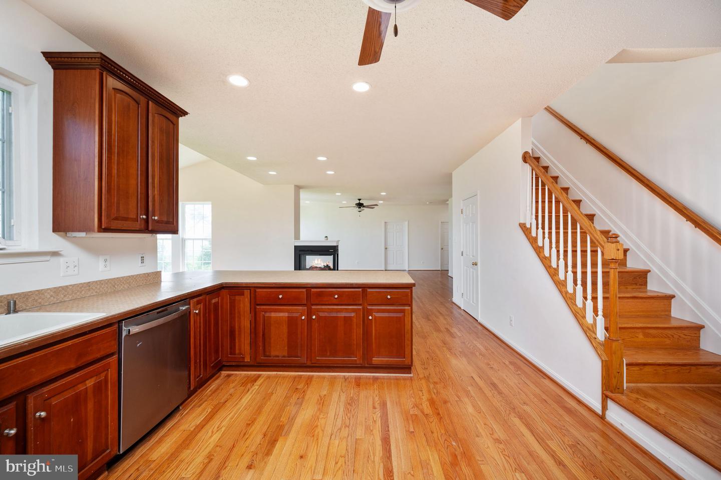 9129 PEBBLE BEACH LN, KING GEORGE, Virginia 22485, 6 Bedrooms Bedrooms, ,3 BathroomsBathrooms,Residential,For sale,9129 PEBBLE BEACH LN,VAKG2006376 MLS # VAKG2006376