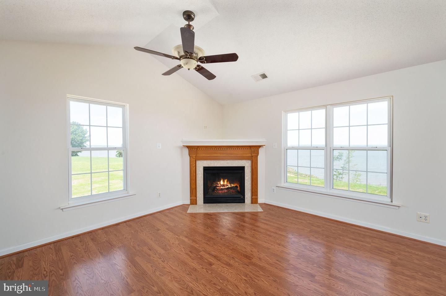9129 PEBBLE BEACH LN, KING GEORGE, Virginia 22485, 6 Bedrooms Bedrooms, ,3 BathroomsBathrooms,Residential,For sale,9129 PEBBLE BEACH LN,VAKG2006376 MLS # VAKG2006376