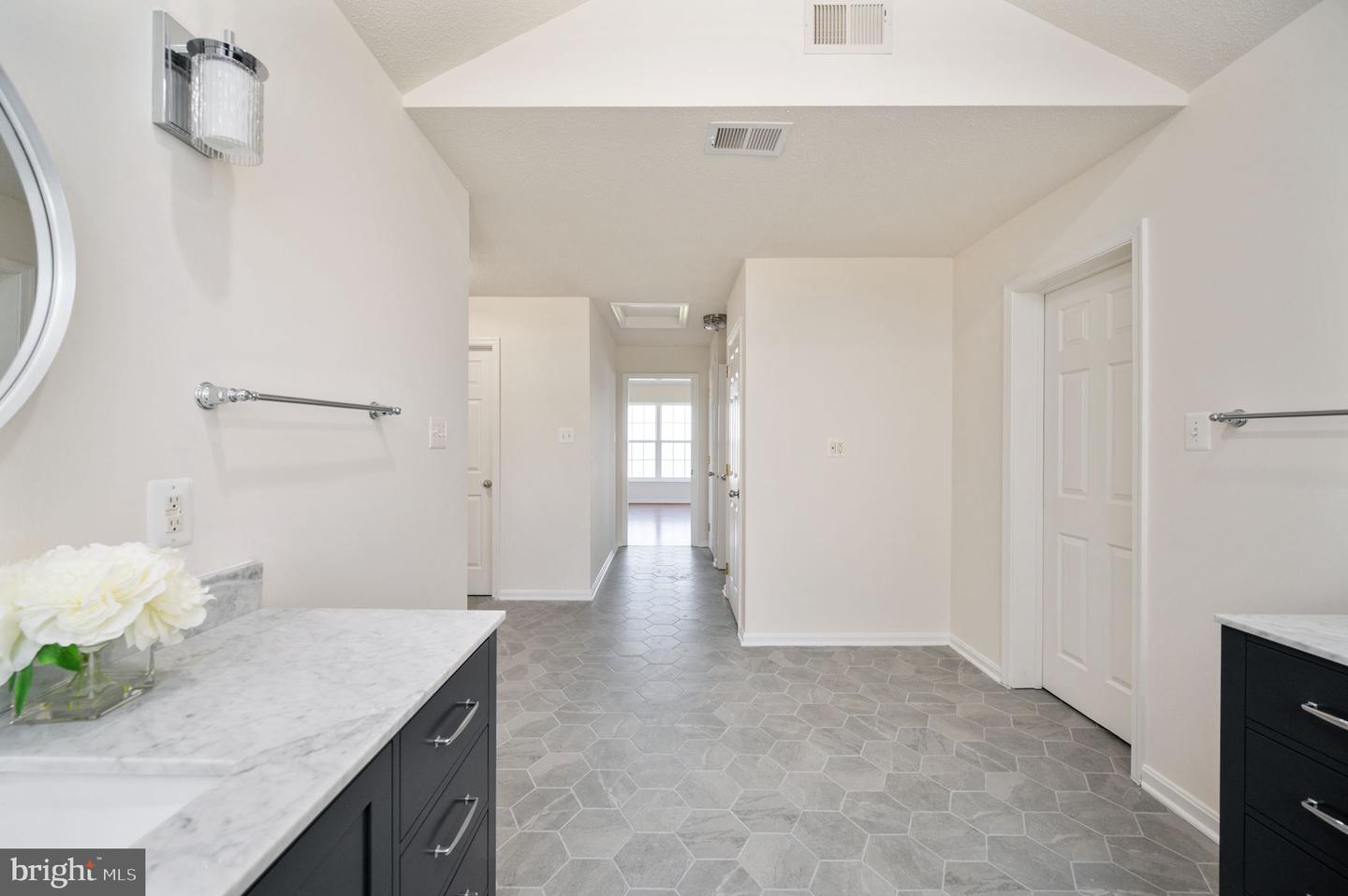 9129 PEBBLE BEACH LN, KING GEORGE, Virginia 22485, 6 Bedrooms Bedrooms, ,3 BathroomsBathrooms,Residential,For sale,9129 PEBBLE BEACH LN,VAKG2006376 MLS # VAKG2006376