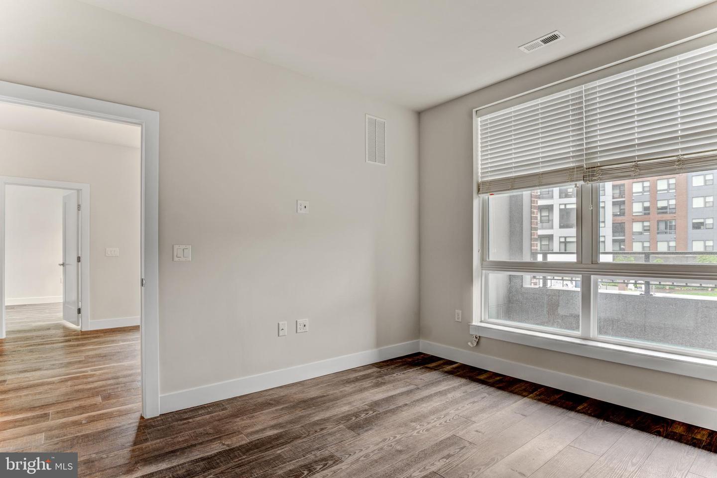 1761 OLD MEADOW RD #209, MCLEAN, Virginia 22102, 2 Bedrooms Bedrooms, ,1 BathroomBathrooms,Residential,For sale,1761 OLD MEADOW RD #209,VAFX2240720 MLS # VAFX2240720