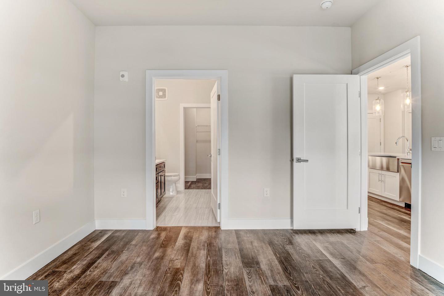 1761 OLD MEADOW RD #209, MCLEAN, Virginia 22102, 2 Bedrooms Bedrooms, ,1 BathroomBathrooms,Residential,For sale,1761 OLD MEADOW RD #209,VAFX2240720 MLS # VAFX2240720