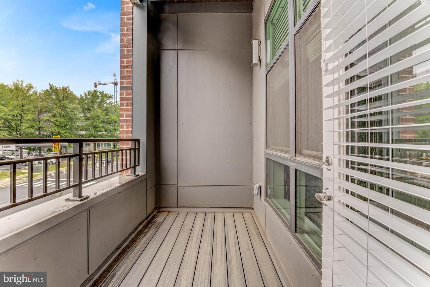 1761 OLD MEADOW RD #209, MCLEAN, Virginia 22102, 2 Bedrooms Bedrooms, ,1 BathroomBathrooms,Residential,For sale,1761 OLD MEADOW RD #209,VAFX2240720 MLS # VAFX2240720