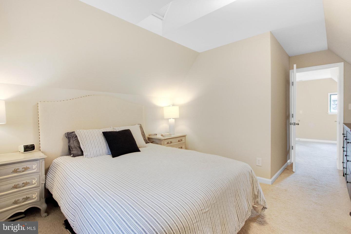 2408 3RD ST N, ARLINGTON, Virginia 22201, 5 Bedrooms Bedrooms, ,2 BathroomsBathrooms,Residential,For sale,2408 3RD ST N,VAAR2057596 MLS # VAAR2057596