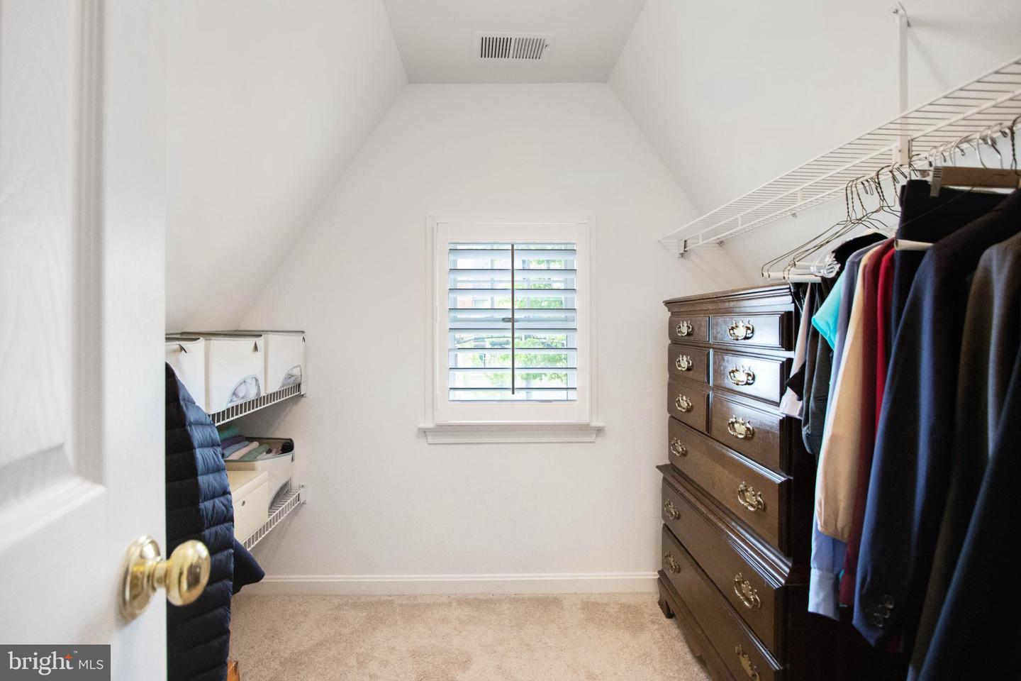 2408 3RD ST N, ARLINGTON, Virginia 22201, 5 Bedrooms Bedrooms, ,2 BathroomsBathrooms,Residential,For sale,2408 3RD ST N,VAAR2057596 MLS # VAAR2057596