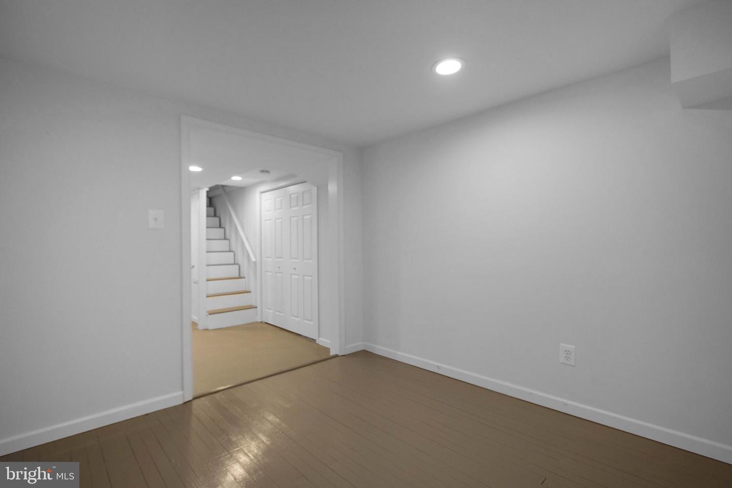 2408 3RD ST N, ARLINGTON, Virginia 22201, 5 Bedrooms Bedrooms, ,2 BathroomsBathrooms,Residential,For sale,2408 3RD ST N,VAAR2057596 MLS # VAAR2057596