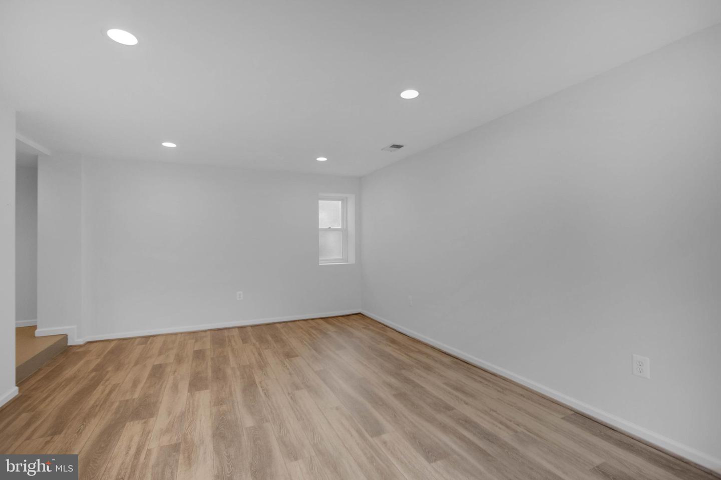 2408 3RD ST N, ARLINGTON, Virginia 22201, 5 Bedrooms Bedrooms, ,2 BathroomsBathrooms,Residential,For sale,2408 3RD ST N,VAAR2057596 MLS # VAAR2057596