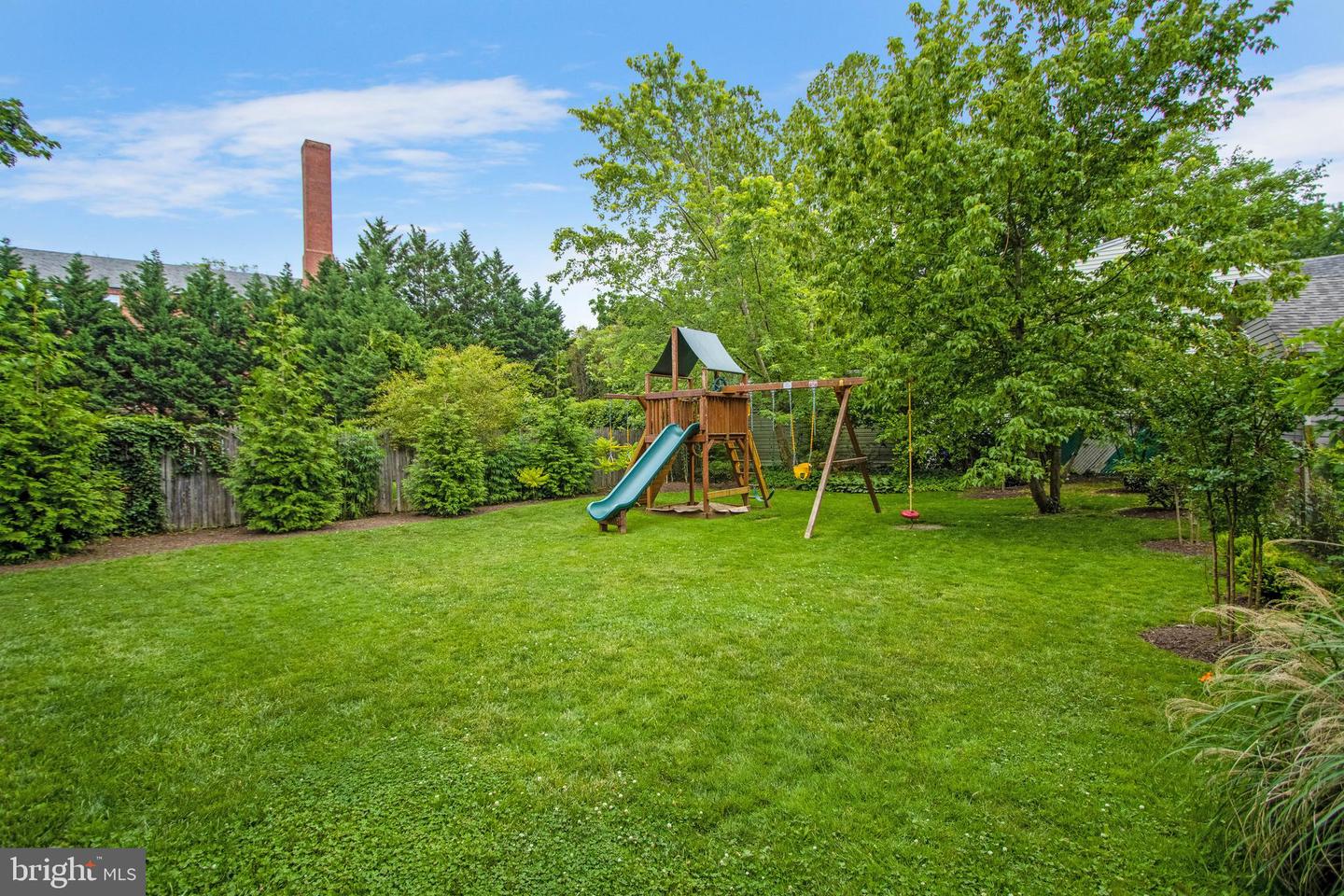 2408 3RD ST N, ARLINGTON, Virginia 22201, 5 Bedrooms Bedrooms, ,2 BathroomsBathrooms,Residential,For sale,2408 3RD ST N,VAAR2057596 MLS # VAAR2057596