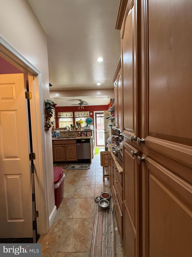 1121 8TH ST NE, WASHINGTON, District Of Columbia 20002, 4 Bedrooms Bedrooms, ,2 BathroomsBathrooms,Residential,For sale,1121 8TH ST NE,DCDC2201742 MLS # DCDC2201742