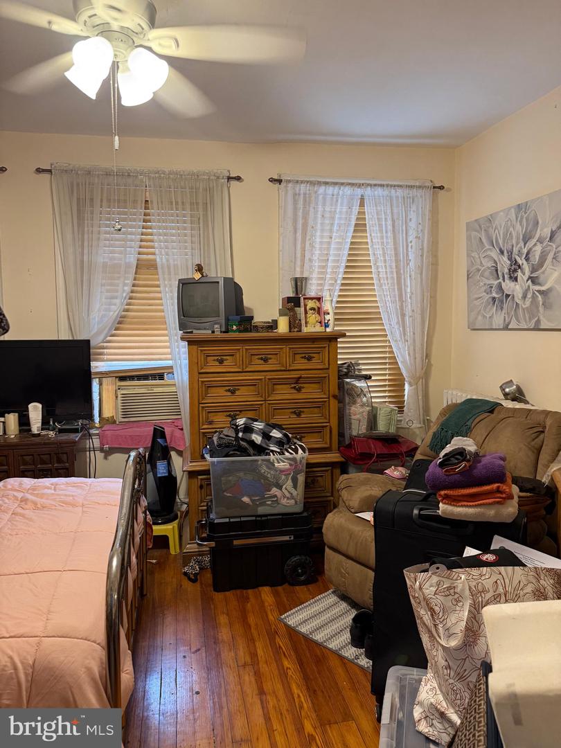 1121 8TH ST NE, WASHINGTON, District Of Columbia 20002, 4 Bedrooms Bedrooms, ,2 BathroomsBathrooms,Residential,For sale,1121 8TH ST NE,DCDC2201742 MLS # DCDC2201742