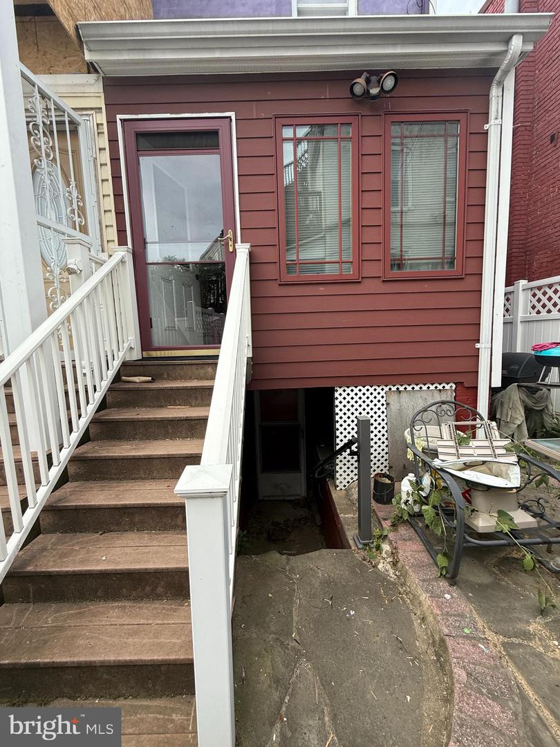 1121 8TH ST NE, WASHINGTON, District Of Columbia 20002, 4 Bedrooms Bedrooms, ,2 BathroomsBathrooms,Residential,For sale,1121 8TH ST NE,DCDC2201742 MLS # DCDC2201742