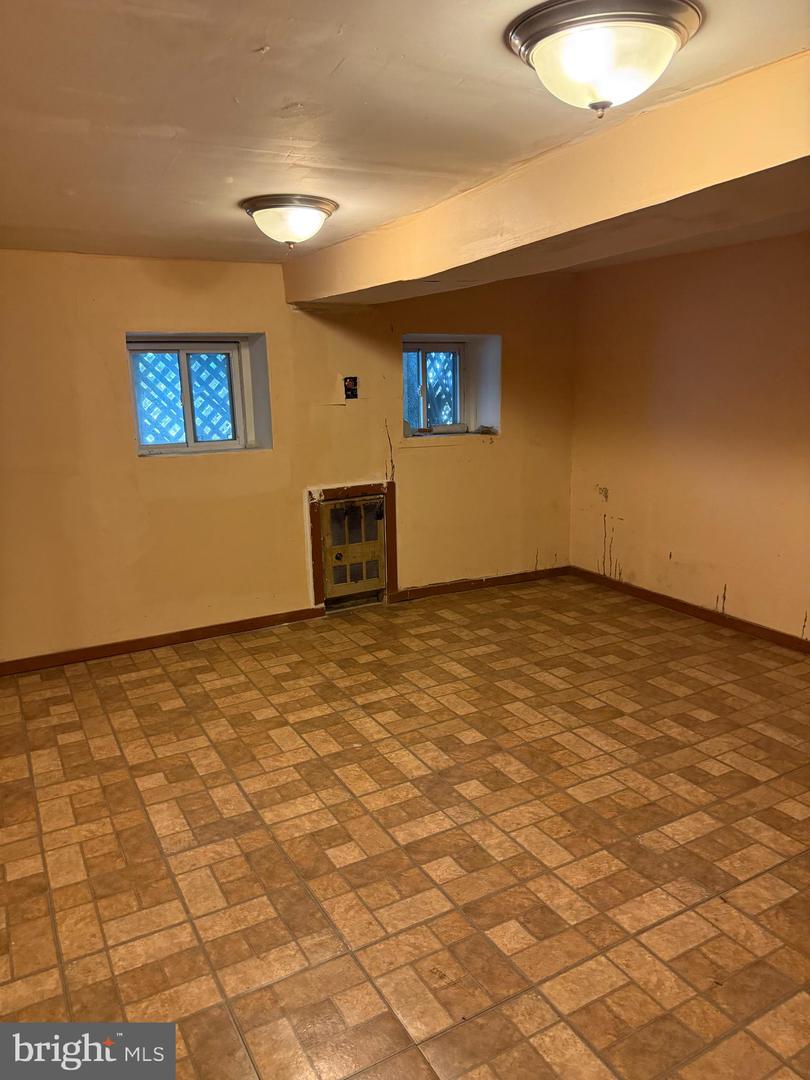 1121 8TH ST NE, WASHINGTON, District Of Columbia 20002, 4 Bedrooms Bedrooms, ,2 BathroomsBathrooms,Residential,For sale,1121 8TH ST NE,DCDC2201742 MLS # DCDC2201742
