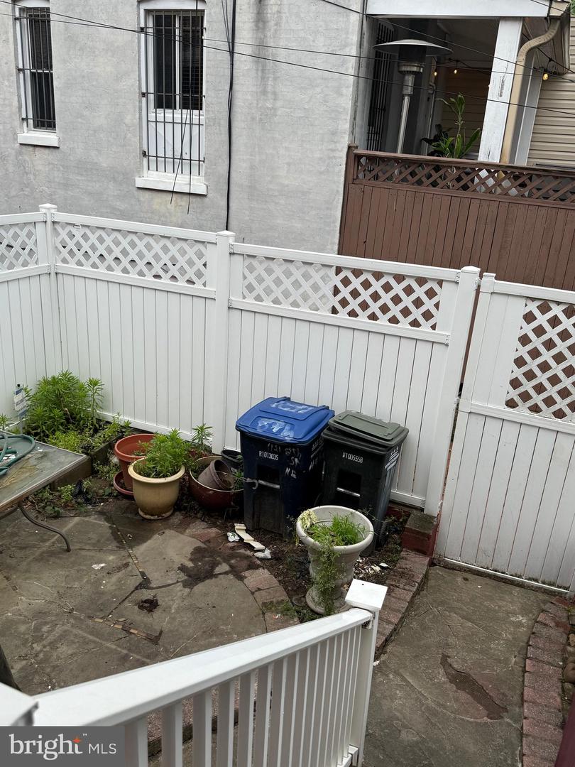 1121 8TH ST NE, WASHINGTON, District Of Columbia 20002, 4 Bedrooms Bedrooms, ,2 BathroomsBathrooms,Residential,For sale,1121 8TH ST NE,DCDC2201742 MLS # DCDC2201742