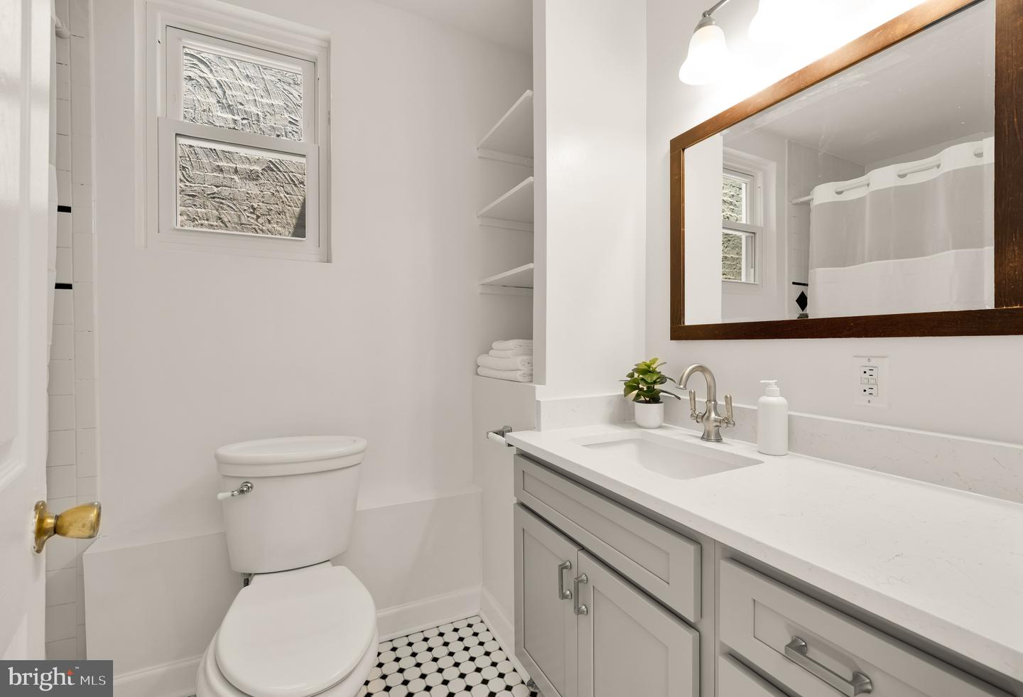 704 F ST NE, WASHINGTON, District Of Columbia 20002, 4 Bedrooms Bedrooms, ,2 BathroomsBathrooms,Residential,For sale,704 F ST NE,DCDC2202020 MLS # DCDC2202020