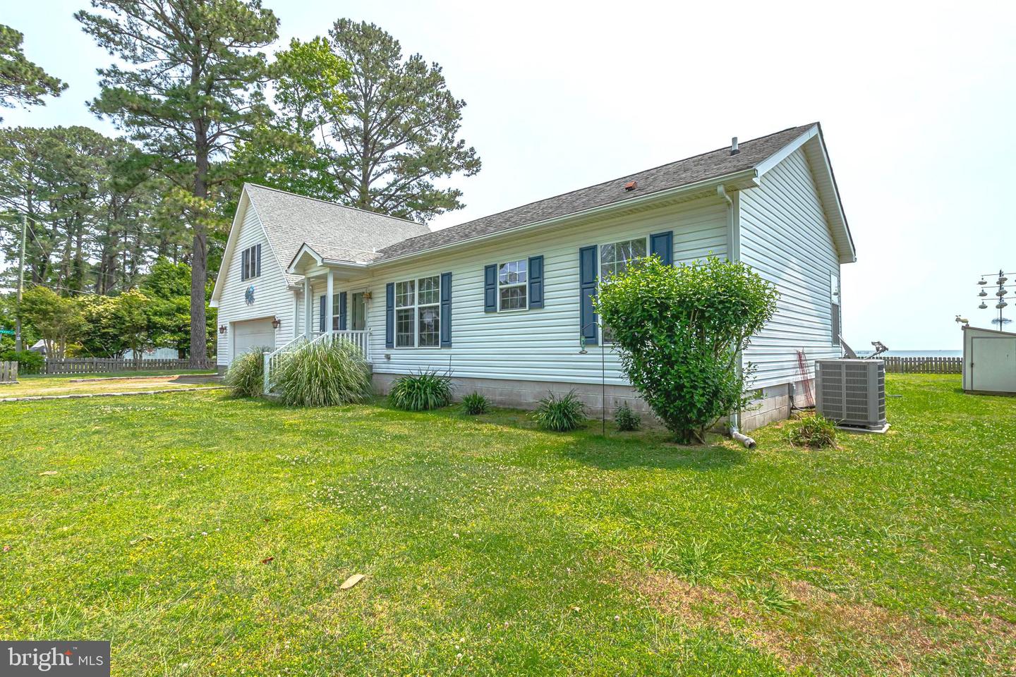 13 LEMING AVENUE, REEDVILLE, Virginia 22539, 3 Bedrooms Bedrooms, 8 Rooms Rooms,4 BathroomsBathrooms,Residential,For sale,13 LEMING AVENUE,VANV2001618 MLS # VANV2001618