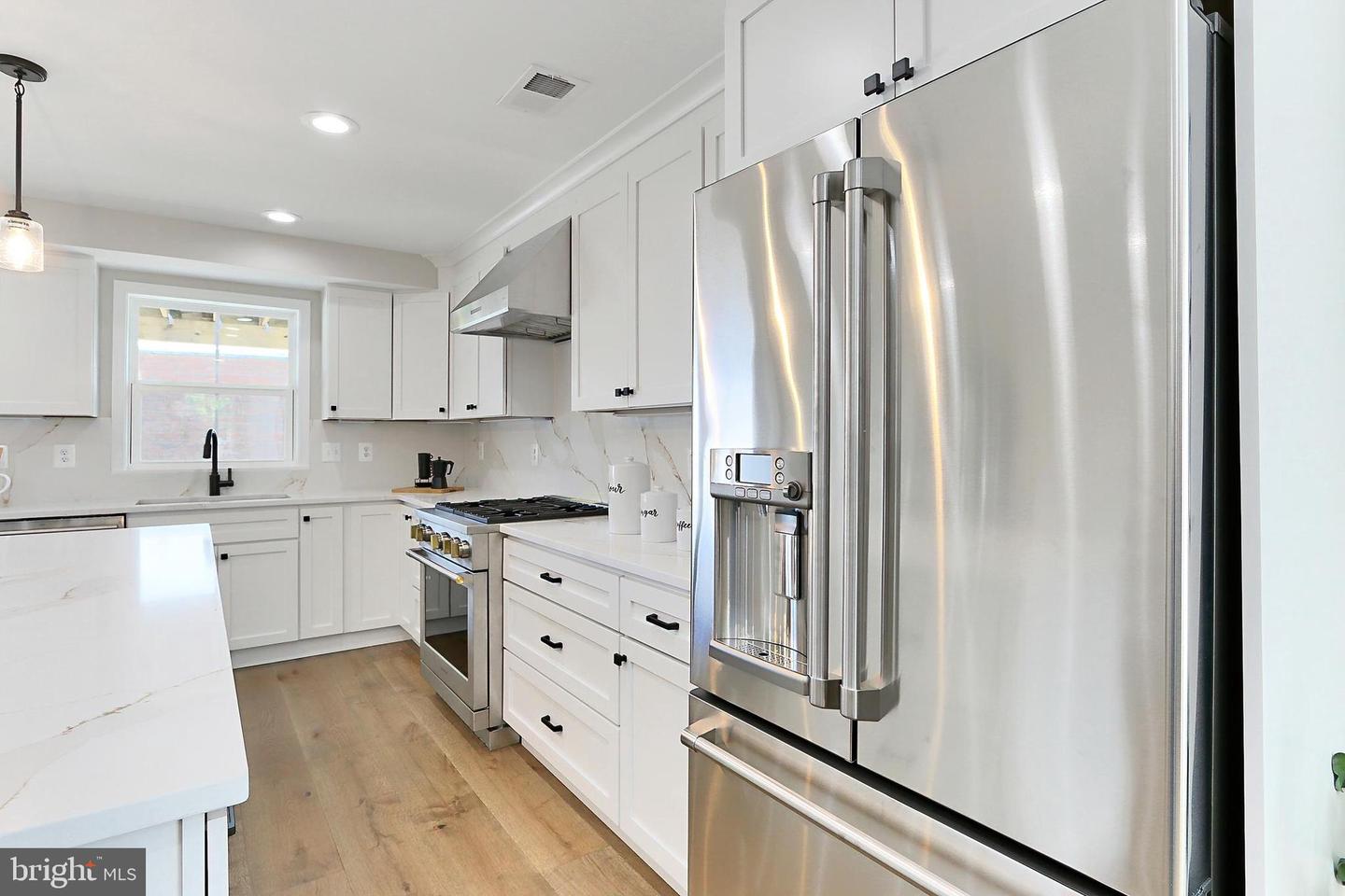 109 TINNER HILL RD, FALLS CHURCH, Virginia 22046, 4 Bedrooms Bedrooms, ,3 BathroomsBathrooms,Residential,For sale,109 TINNER HILL RD,VAFA2003032 MLS # VAFA2003032