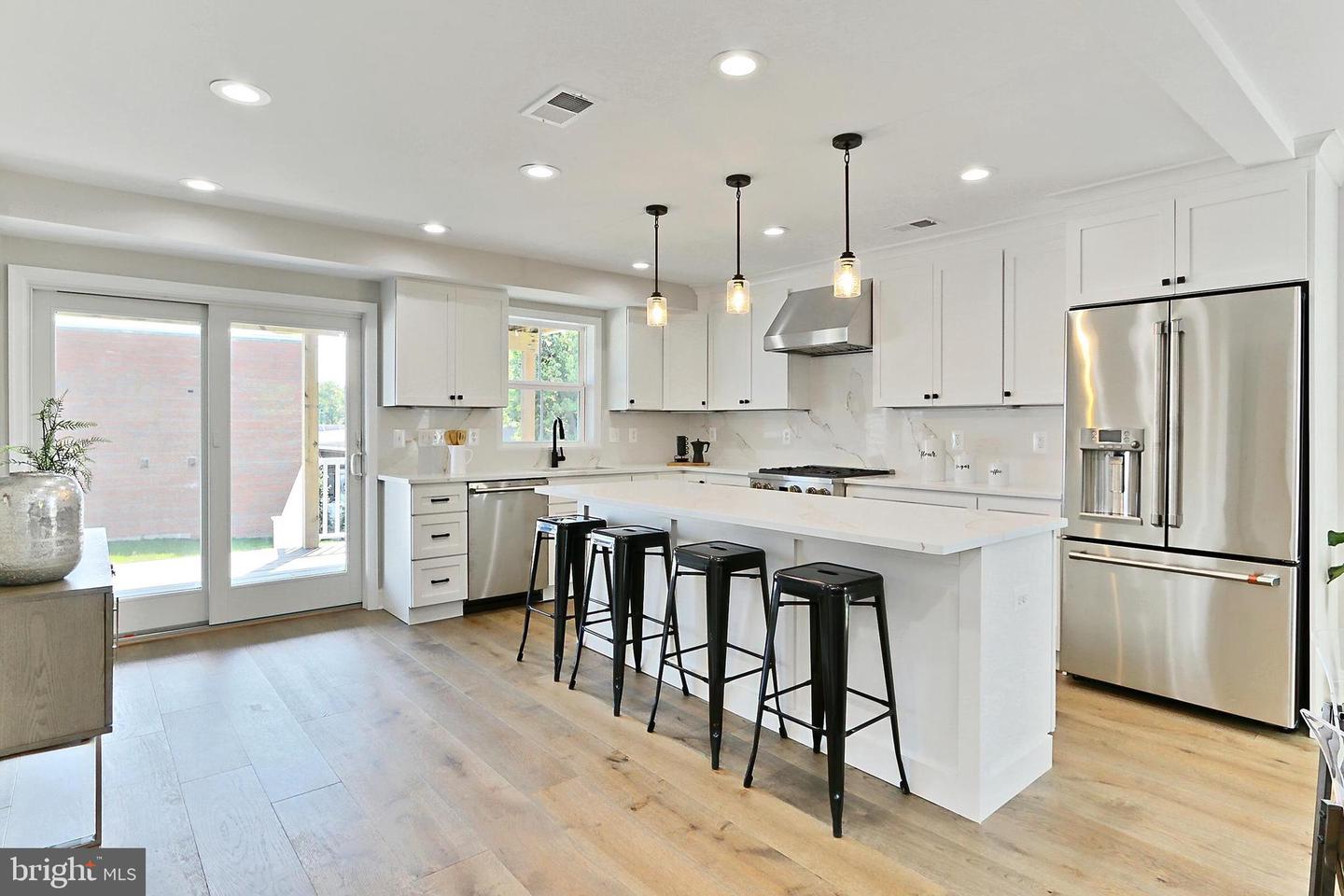109 TINNER HILL RD, FALLS CHURCH, Virginia 22046, 4 Bedrooms Bedrooms, ,3 BathroomsBathrooms,Residential,For sale,109 TINNER HILL RD,VAFA2003032 MLS # VAFA2003032
