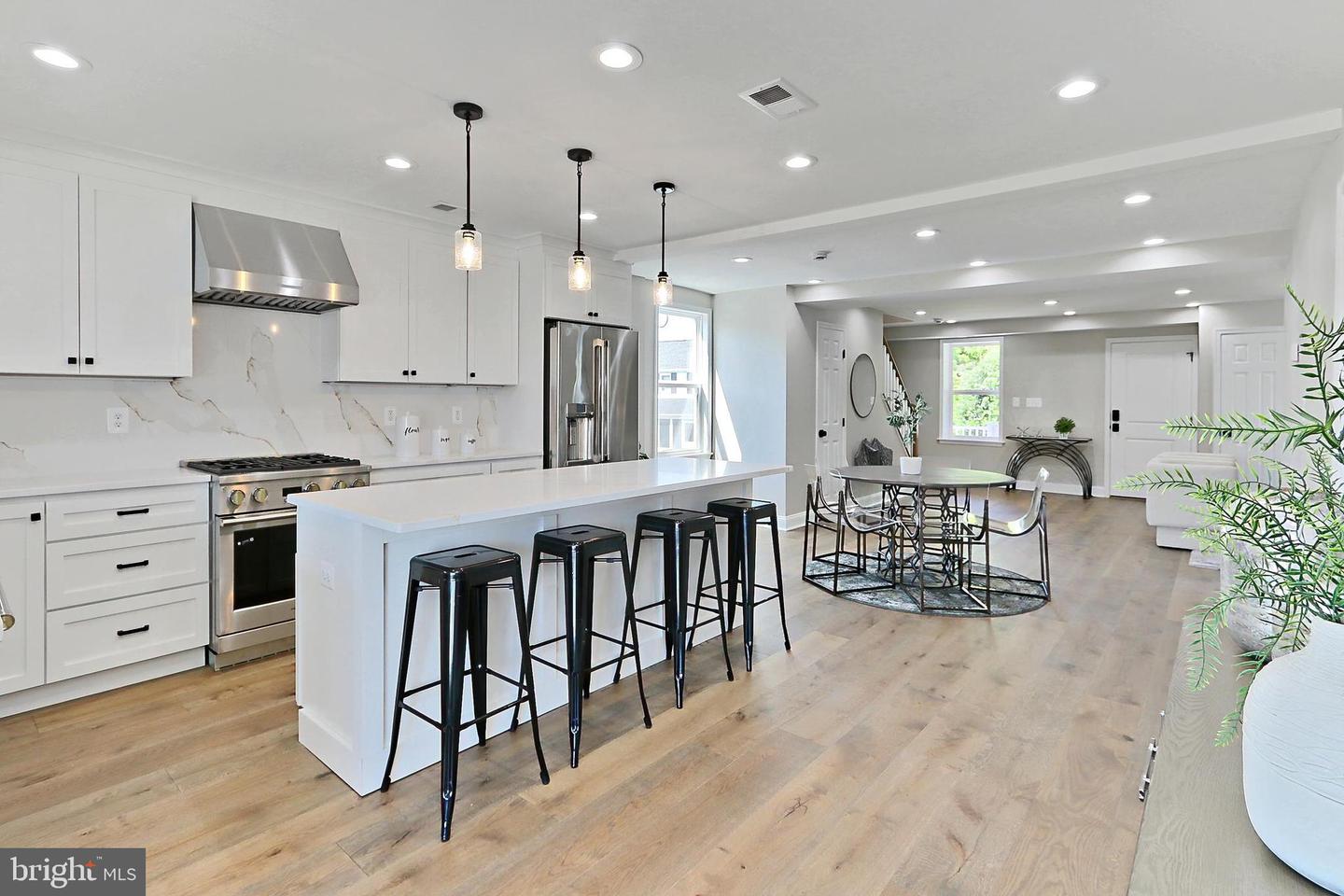 109 TINNER HILL RD, FALLS CHURCH, Virginia 22046, 4 Bedrooms Bedrooms, ,3 BathroomsBathrooms,Residential,For sale,109 TINNER HILL RD,VAFA2003032 MLS # VAFA2003032