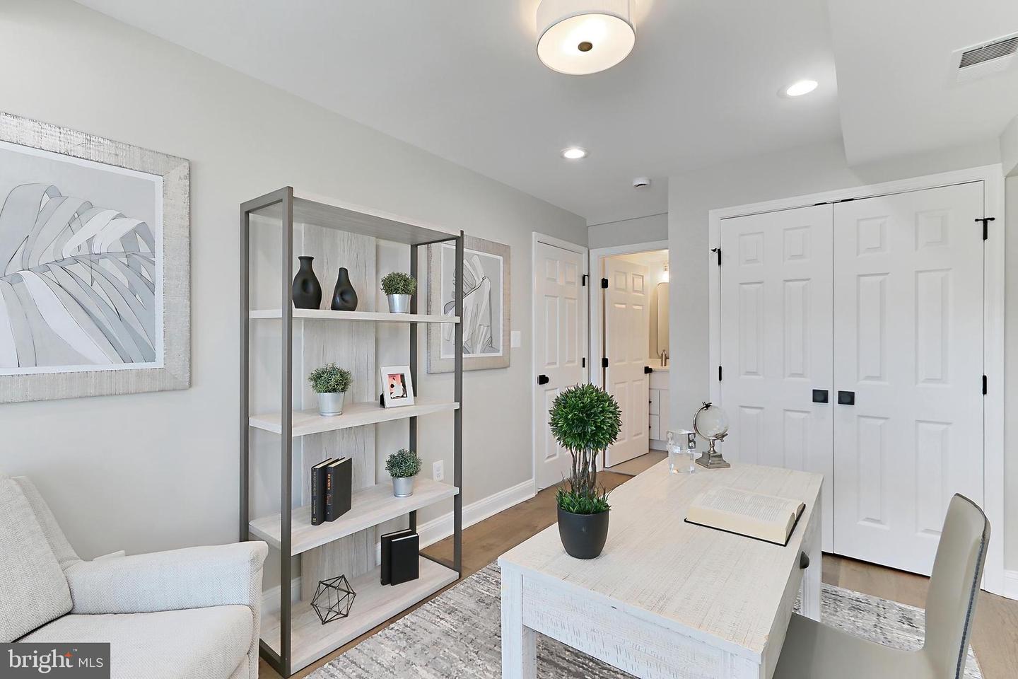 109 TINNER HILL RD, FALLS CHURCH, Virginia 22046, 4 Bedrooms Bedrooms, ,3 BathroomsBathrooms,Residential,For sale,109 TINNER HILL RD,VAFA2003032 MLS # VAFA2003032