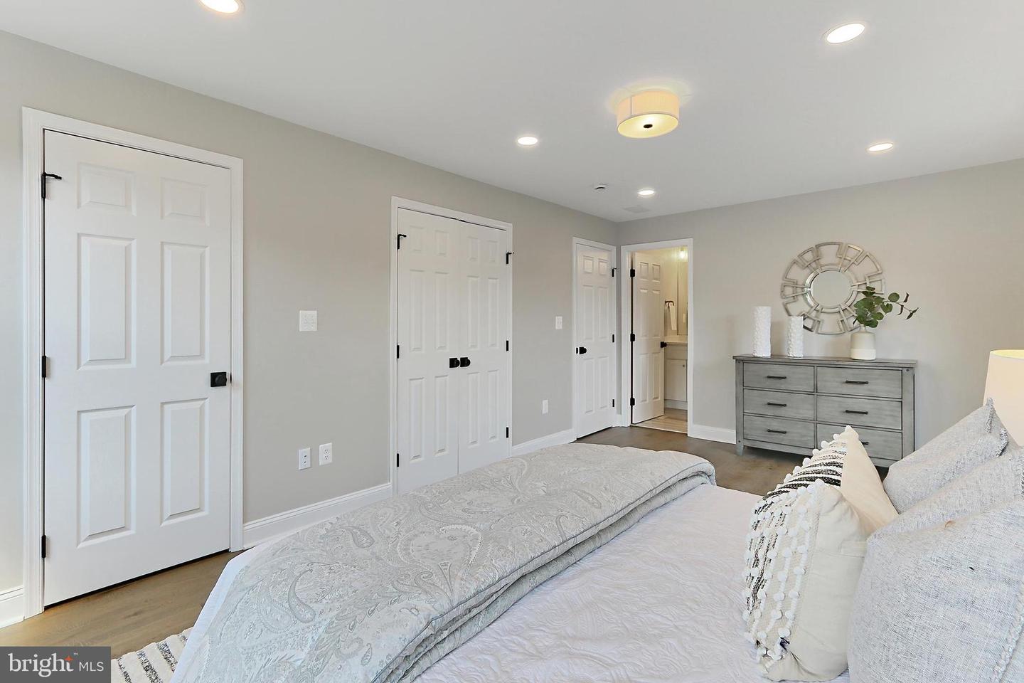 109 TINNER HILL RD, FALLS CHURCH, Virginia 22046, 4 Bedrooms Bedrooms, ,3 BathroomsBathrooms,Residential,For sale,109 TINNER HILL RD,VAFA2003032 MLS # VAFA2003032