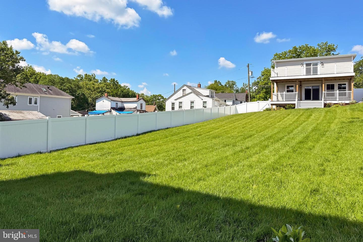 109 TINNER HILL RD, FALLS CHURCH, Virginia 22046, 4 Bedrooms Bedrooms, ,3 BathroomsBathrooms,Residential,For sale,109 TINNER HILL RD,VAFA2003032 MLS # VAFA2003032