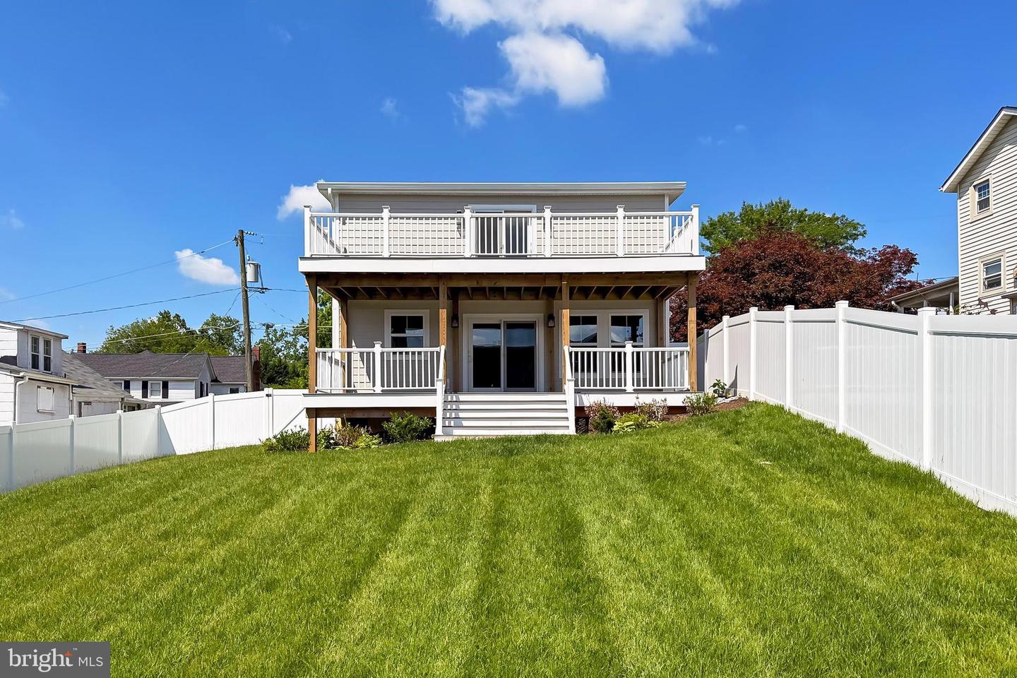 109 TINNER HILL RD, FALLS CHURCH, Virginia 22046, 4 Bedrooms Bedrooms, ,3 BathroomsBathrooms,Residential,For sale,109 TINNER HILL RD,VAFA2003032 MLS # VAFA2003032