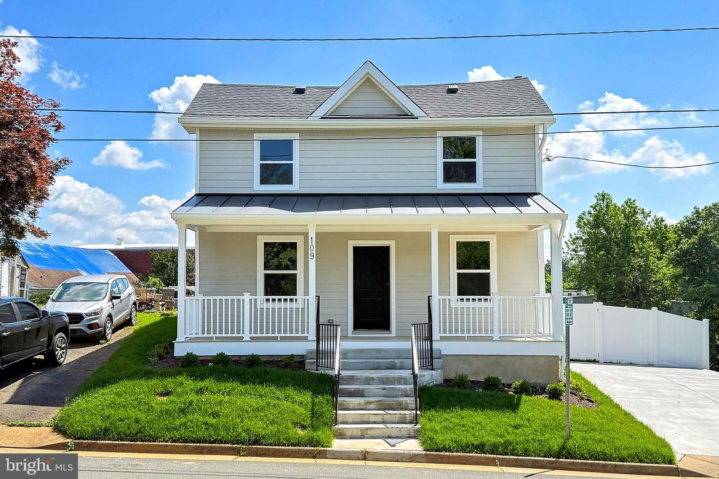 109 TINNER HILL RD, FALLS CHURCH, Virginia 22046, 4 Bedrooms Bedrooms, ,3 BathroomsBathrooms,Residential,For sale,109 TINNER HILL RD,VAFA2003032 MLS # VAFA2003032