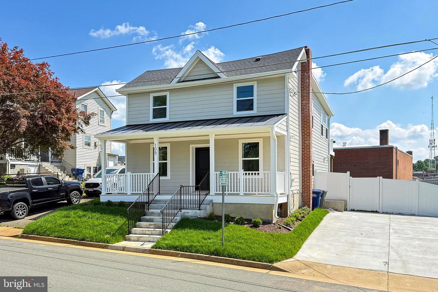 109 TINNER HILL RD, FALLS CHURCH, Virginia 22046, 4 Bedrooms Bedrooms, ,3 BathroomsBathrooms,Residential,For sale,109 TINNER HILL RD,VAFA2003032 MLS # VAFA2003032